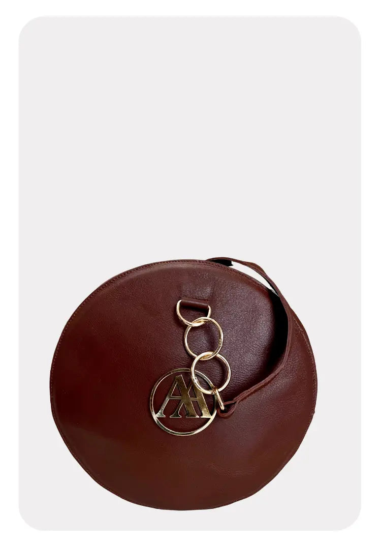 Fourre-tout rond Co-Co | Fourre-tout en cuir PRE-COMMANDE DATE D'EXPÉDITION ESTIMÉE 7/30- 8/20